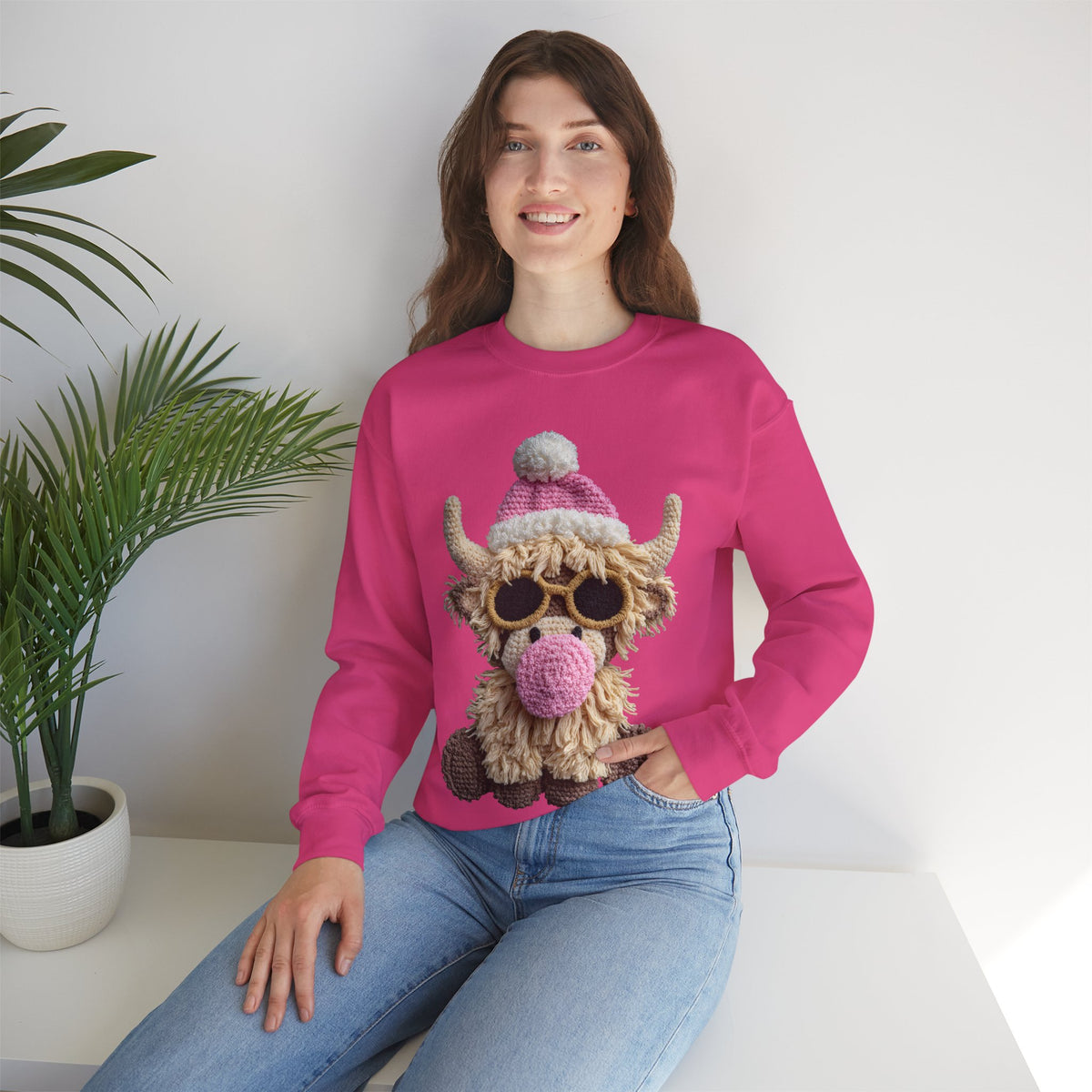 Faux Crochet Highland Cow Bubblegum – Gildan Heavy Blend | Trendy Women’s Soft Sweatshirt. Direct to Garment. Printed & Shipped in the USA. Unisex Sizes.