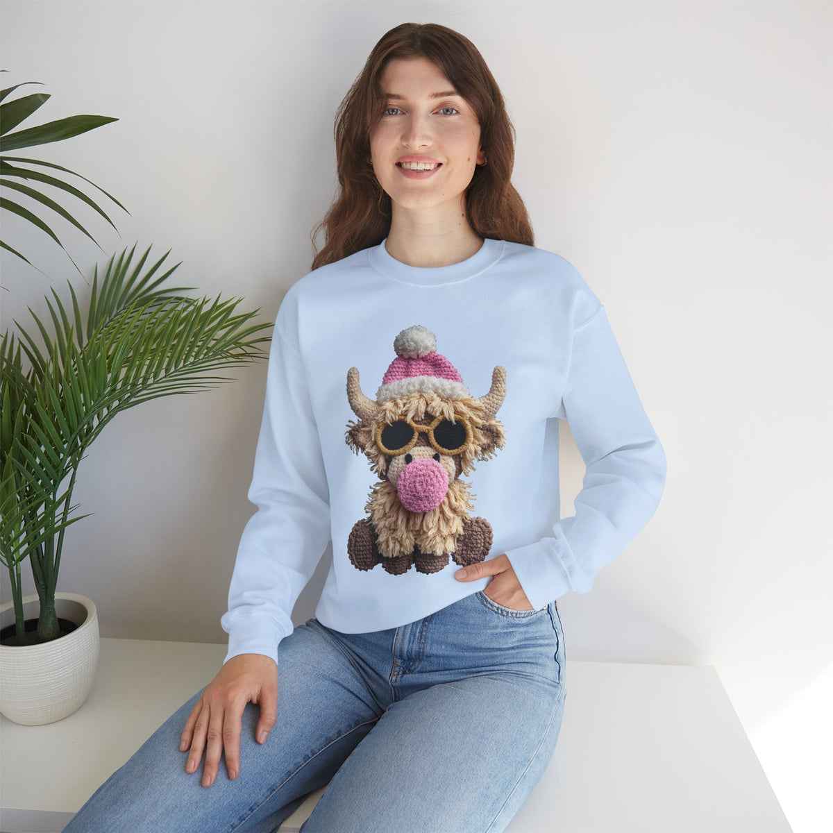 Faux Crochet Highland Cow Bubblegum – Gildan Heavy Blend | Trendy Women’s Soft Sweatshirt. Direct to Garment. Printed & Shipped in the USA. Unisex Sizes.