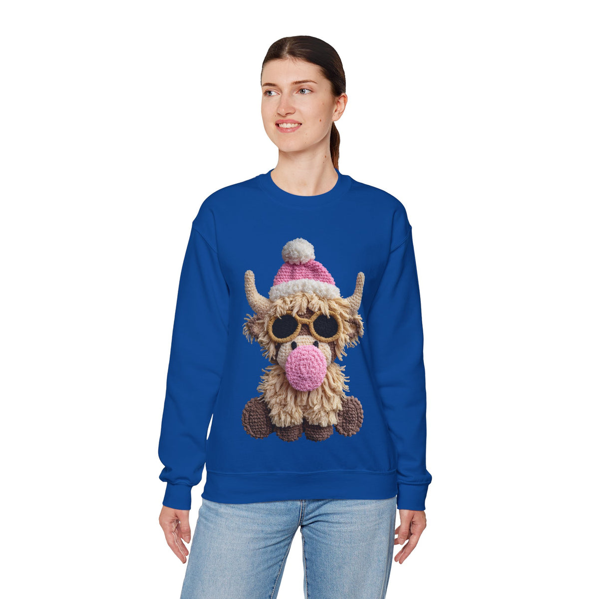 Faux Crochet Highland Cow Bubblegum – Gildan Heavy Blend | Trendy Women’s Soft Sweatshirt. Direct to Garment. Printed & Shipped in the USA. Unisex Sizes.