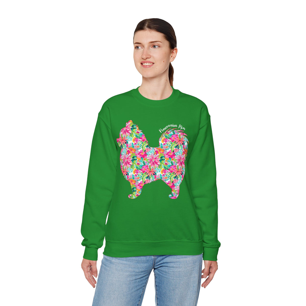 Pomeranian Mom, Floral – Gildan Heavy Blend | Trendy Women’s Soft Sweatshirt. Direct to Garment. Printed & Shipped in the USA. Unisex Sizes.