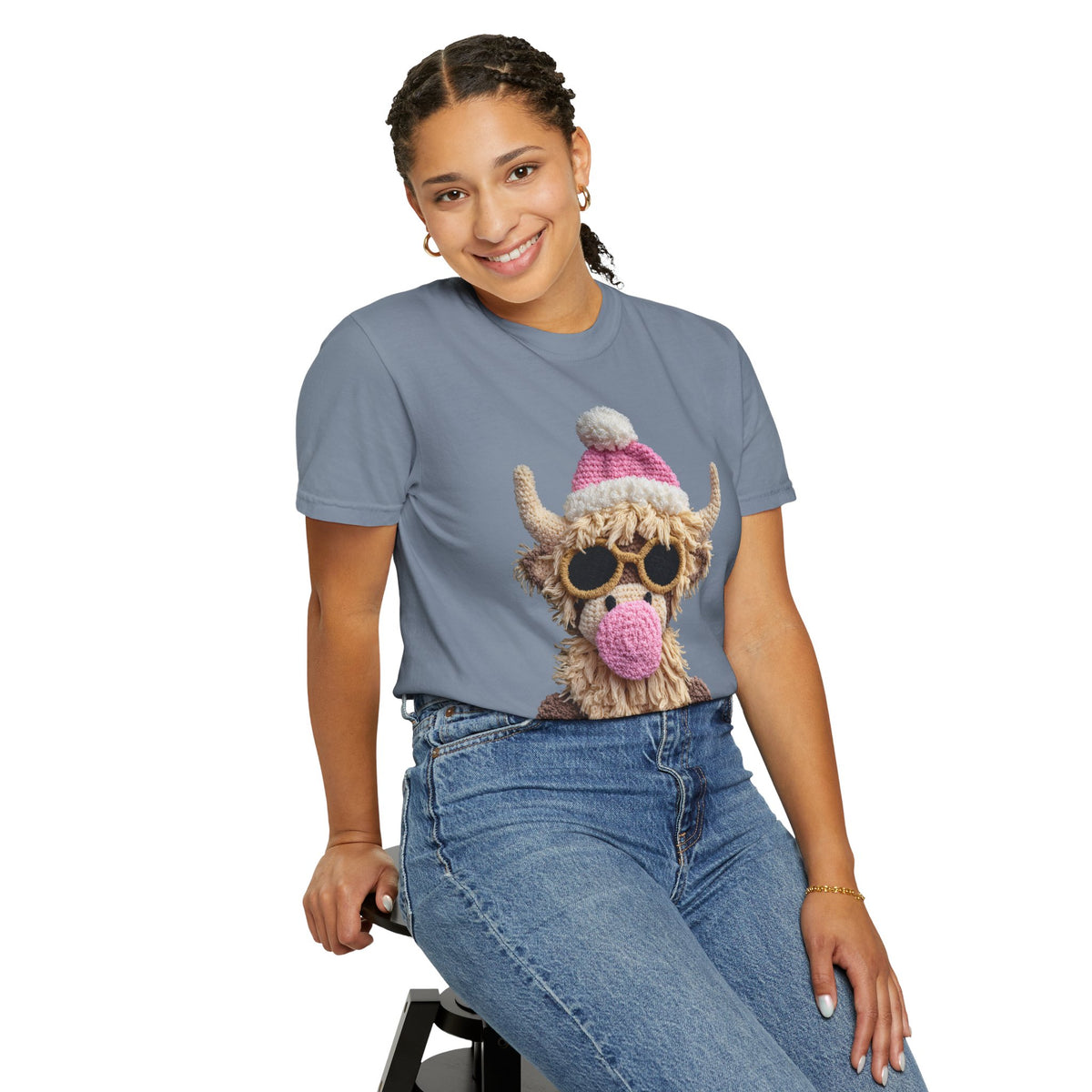 Faux Crochet Highland Cow Bubblegum - Comfort Colors | Trendy Women's T-Shirt. Direct to Garment. Printed & Shipped in the USA. Unisex Sizes.