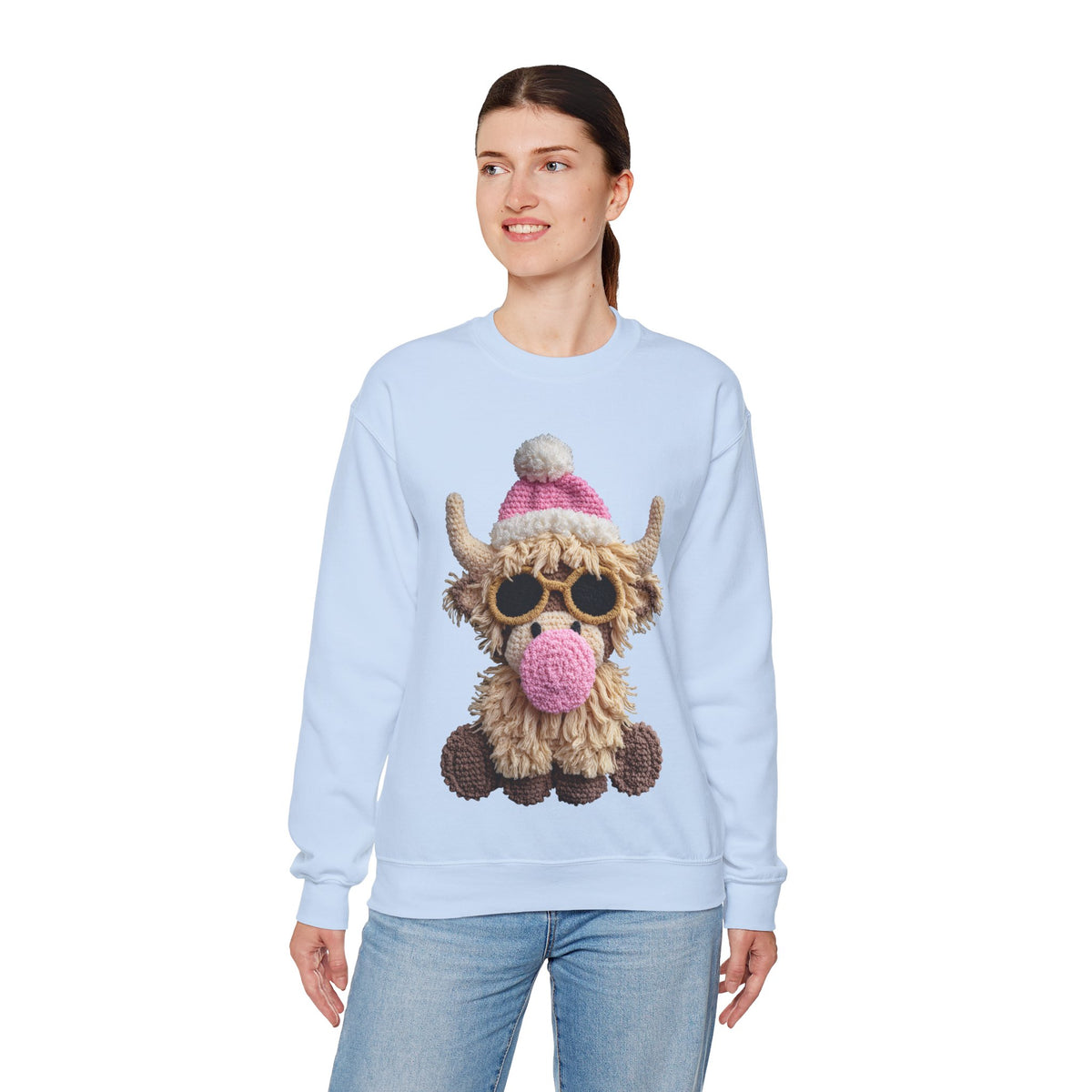 Faux Crochet Highland Cow Bubblegum – Gildan Heavy Blend | Trendy Women’s Soft Sweatshirt. Direct to Garment. Printed & Shipped in the USA. Unisex Sizes.