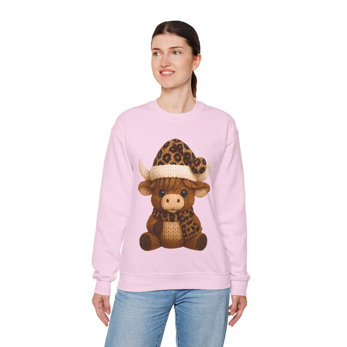 Cute Highland Cow with Leopard Santa Hat Christmas – Gildan Heavy Blend | Trendy Women’s Soft Sweatshirt. Direct to Garment. Printed & Shipped in the USA. Unisex Sizes.