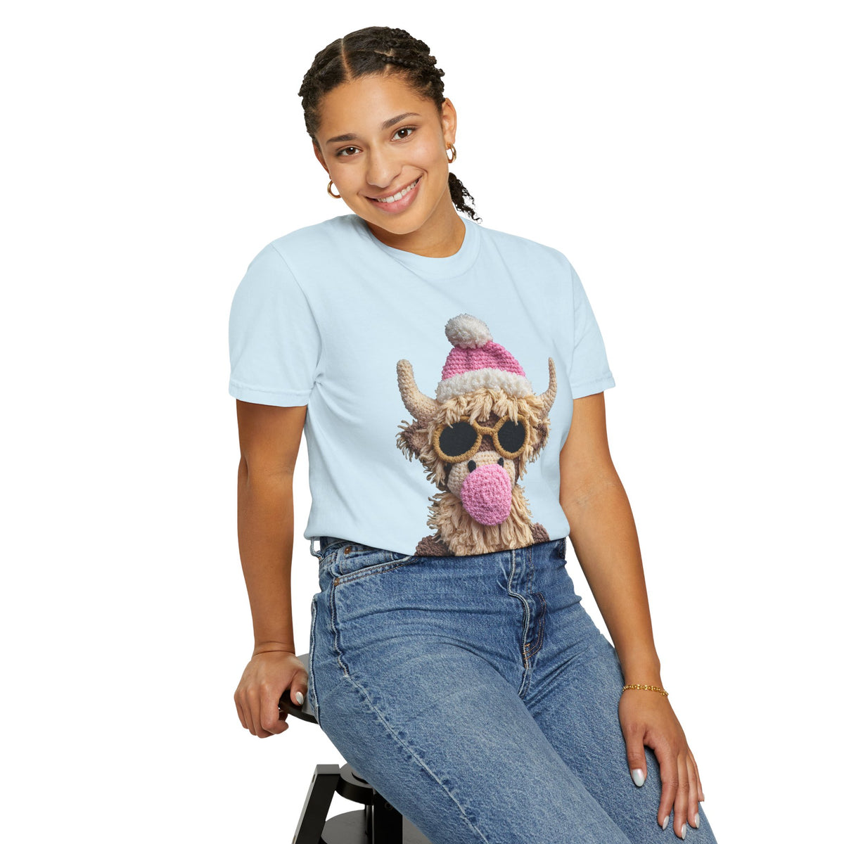 Faux Crochet Highland Cow Bubblegum - Comfort Colors | Trendy Women's T-Shirt. Direct to Garment. Printed & Shipped in the USA. Unisex Sizes.