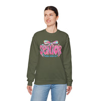 Preppy Senior Coquette 2026 – Gildan Heavy Blend | Trendy Women’s Soft Sweatshirt. Direct to Garment. Printed & Shipped in the USA. Unisex Sizes.