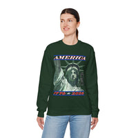 America's 250th Birthday, Statue of Liberty – Gildan Heavy Blend | Trendy Men's and Women’s Soft Sweatshirt. Direct to Garment. Printed & Shipped in the USA. Unisex Sizes.