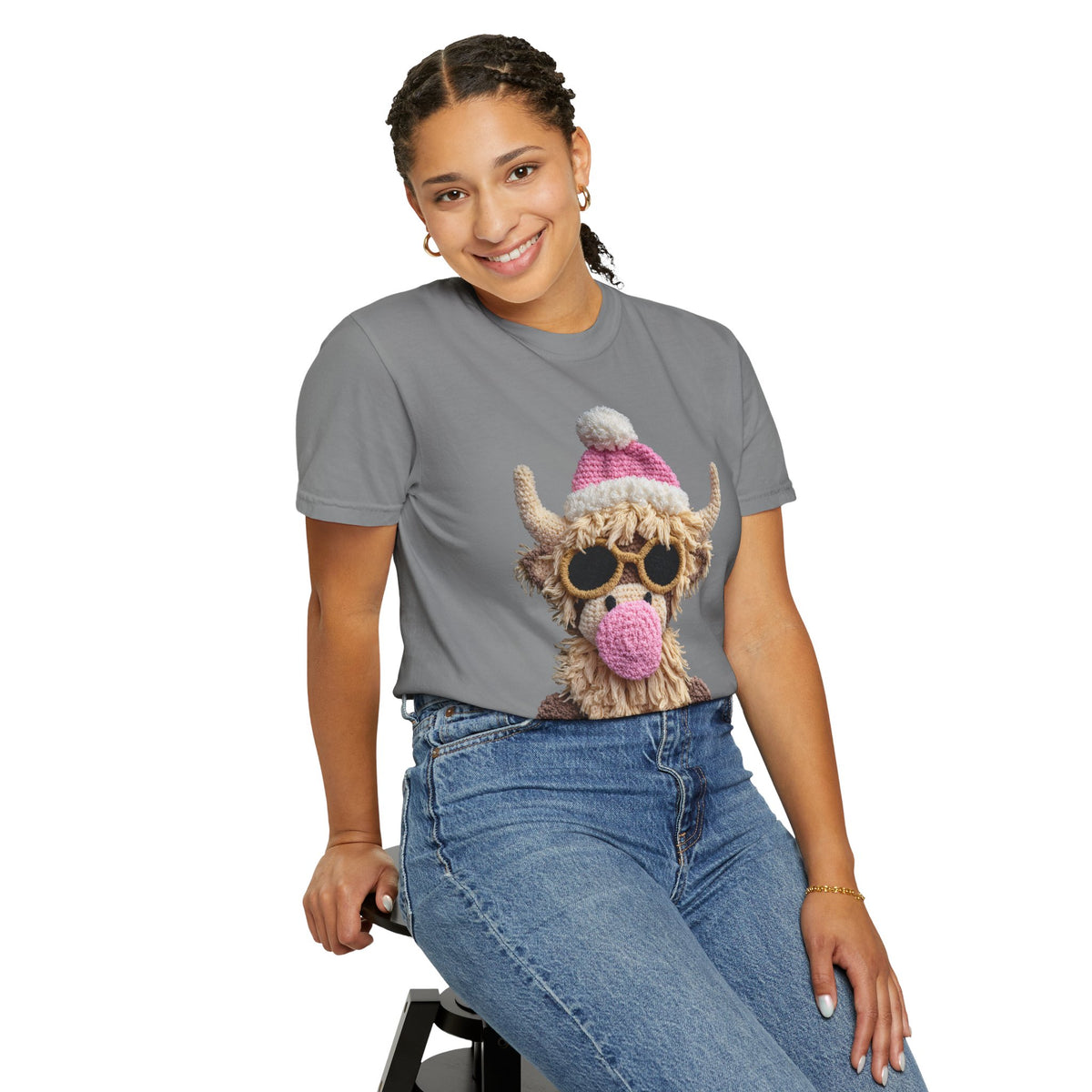 Faux Crochet Highland Cow Bubblegum - Comfort Colors | Trendy Women's T-Shirt. Direct to Garment. Printed & Shipped in the USA. Unisex Sizes.