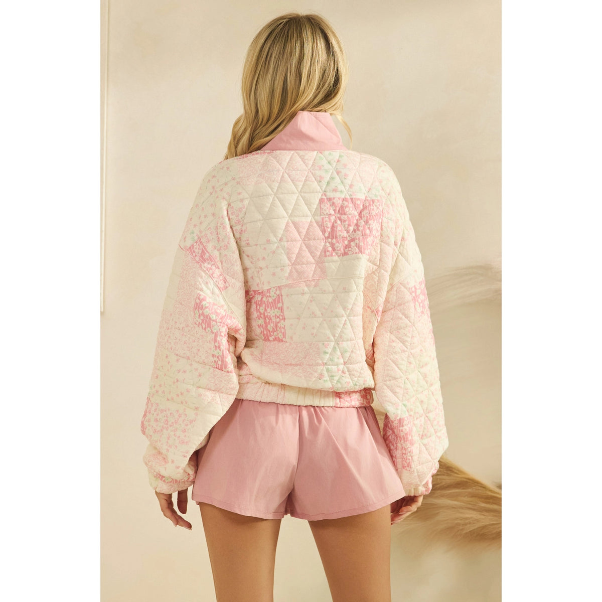 Floral Textured Quilted-Print Pullover w/Snap Buttons