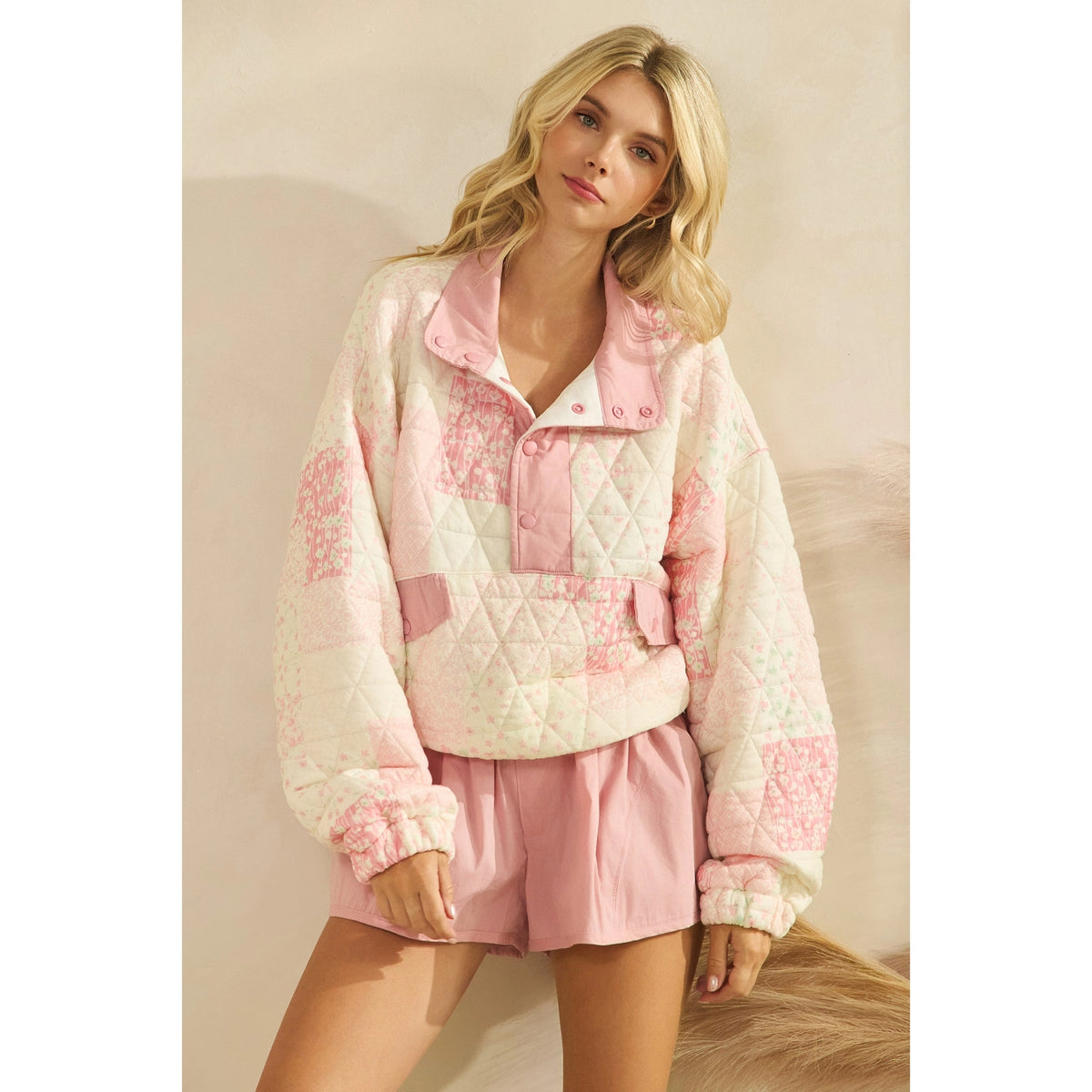 Floral Textured Quilted-Print Pullover w/Snap Buttons