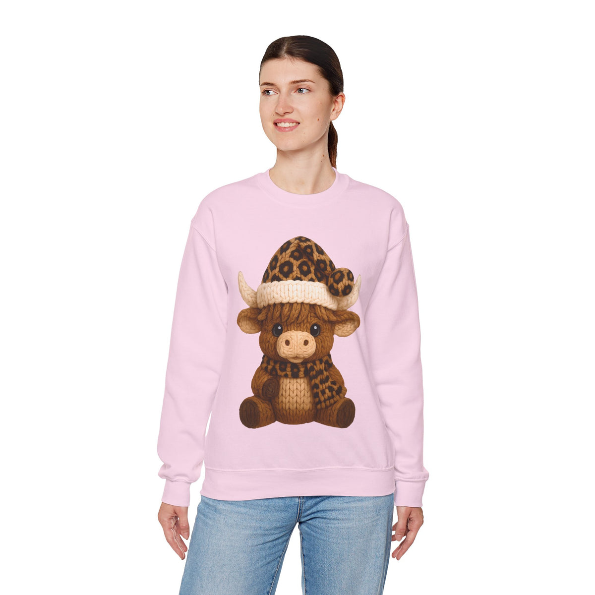 Cute Highland Cow with Leopard Santa Hat Christmas – Gildan Heavy Blend | Trendy Women’s Soft Sweatshirt. Direct to Garment. Printed & Shipped in the USA. Unisex Sizes.