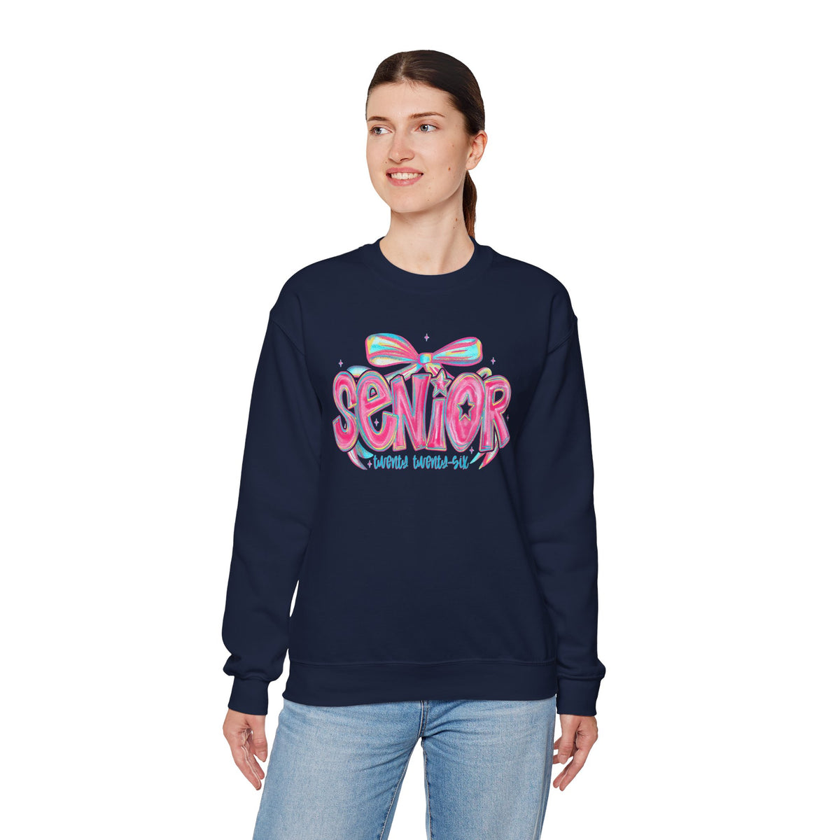 Preppy Senior Coquette 2026 – Gildan Heavy Blend | Trendy Women’s Soft Sweatshirt. Direct to Garment. Printed & Shipped in the USA. Unisex Sizes.
