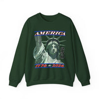 America's 250th Birthday, Statue of Liberty – Gildan Heavy Blend | Trendy Men's and Women’s Soft Sweatshirt. Direct to Garment. Printed & Shipped in the USA. Unisex Sizes.