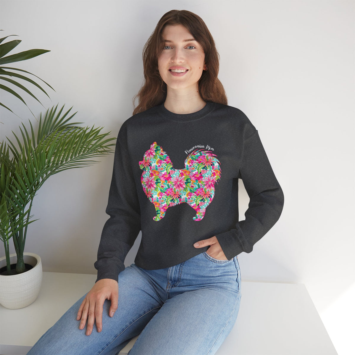 Pomeranian Mom, Floral – Gildan Heavy Blend | Trendy Women’s Soft Sweatshirt. Direct to Garment. Printed & Shipped in the USA. Unisex Sizes.