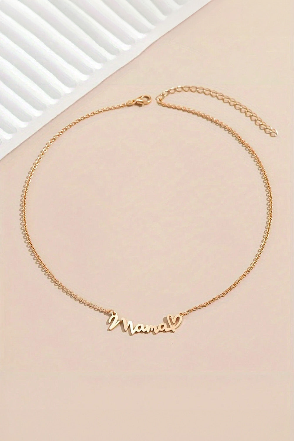Mama Heart Pendant Necklace (Alloy)