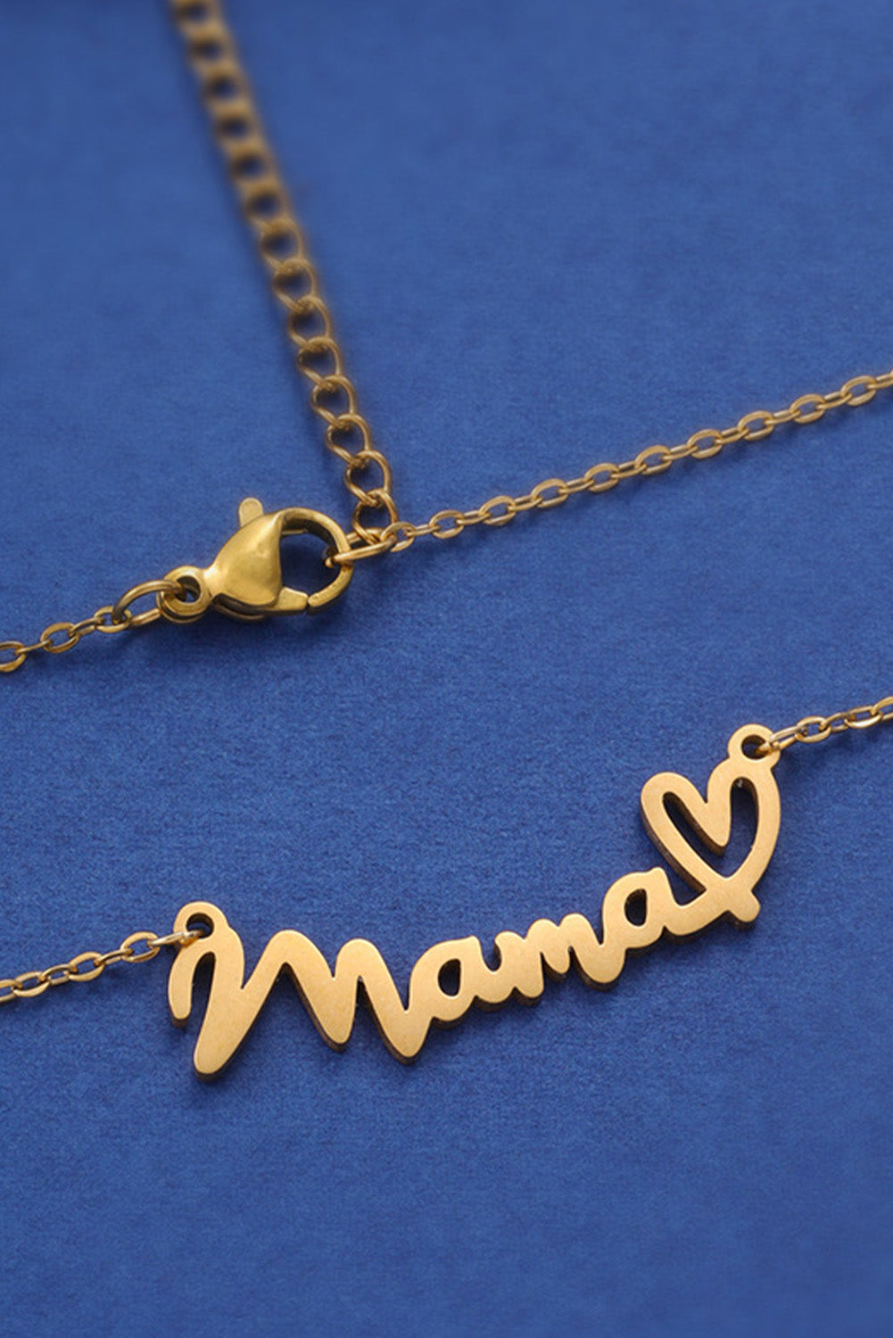 Mama Heart Pendant Necklace (Alloy)