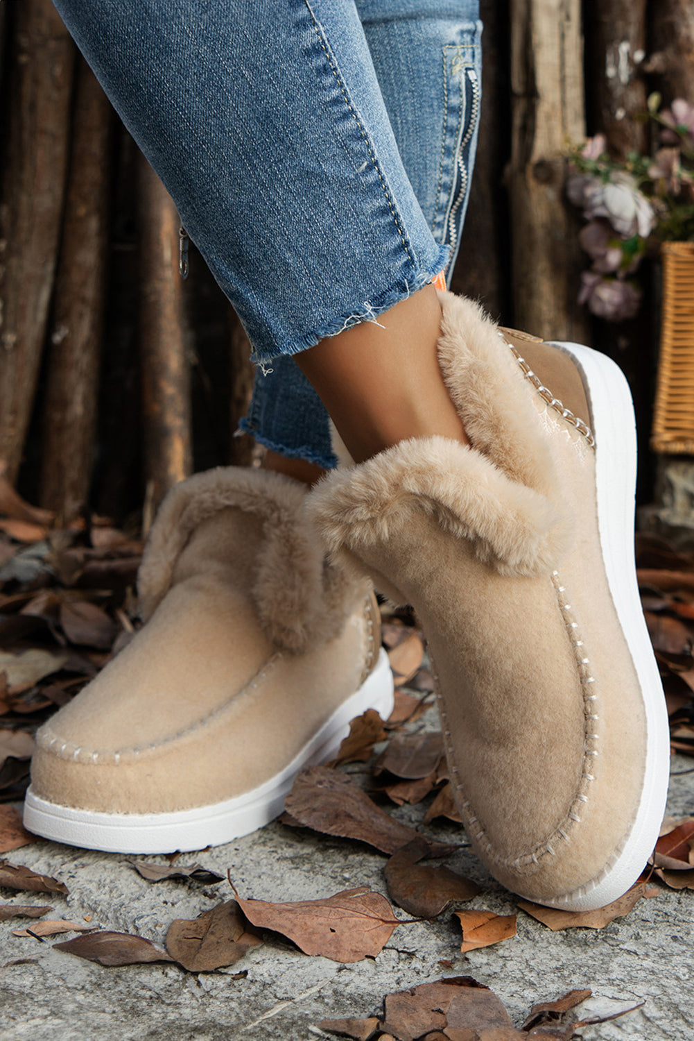 Light Brown Patchwork Plush-Lined Slip-On Anklet Shoes