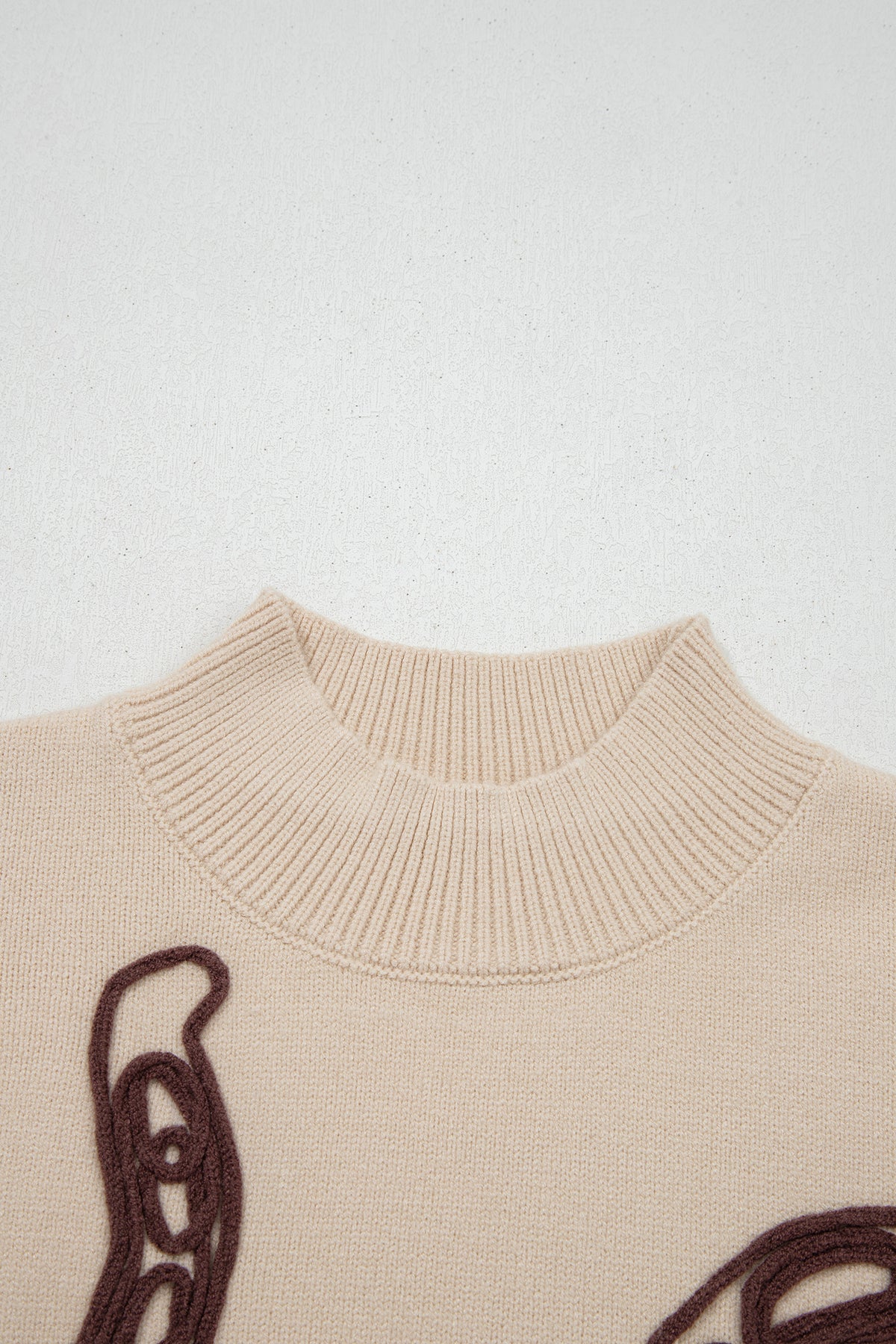 Ribbed Mock Neck Horseshoe Short Sleeve Sweater