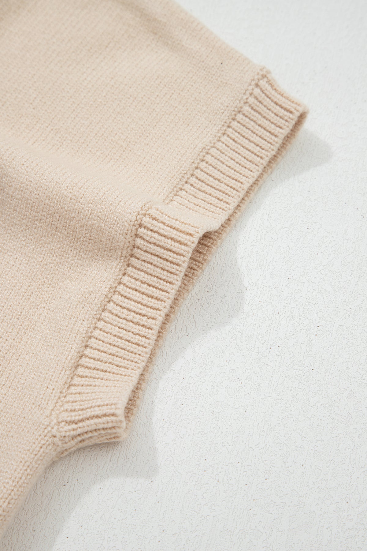 Ribbed Mock Neck Horseshoe Short Sleeve Sweater