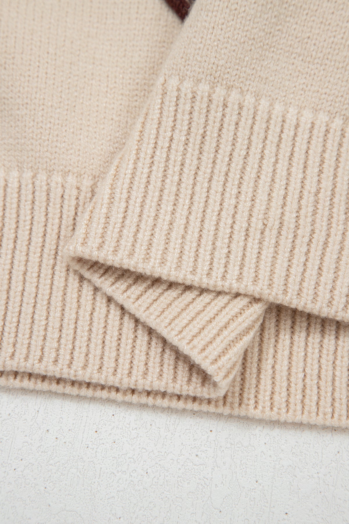 Ribbed Mock Neck Horseshoe Short Sleeve Sweater