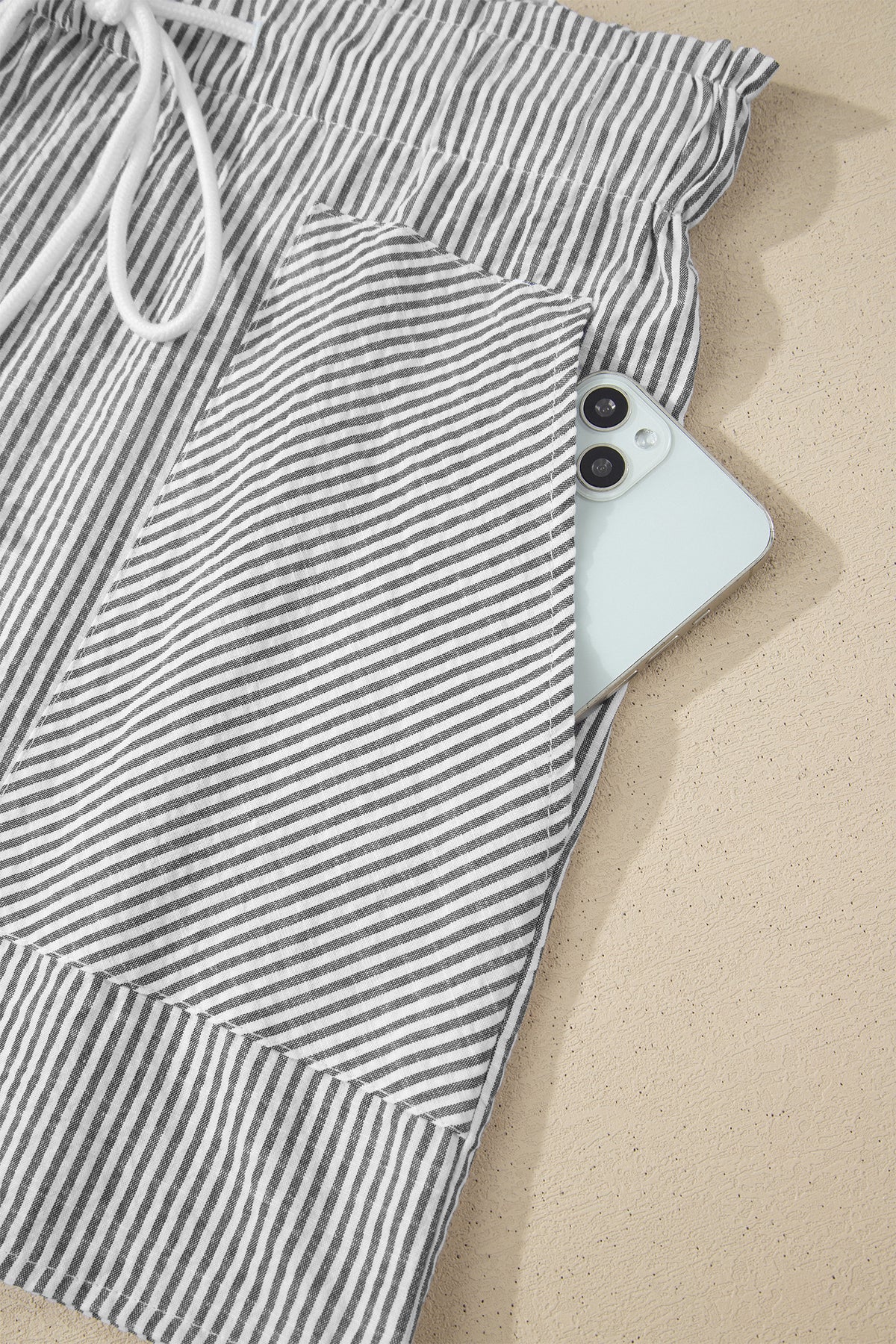 Gray Striped Casual (75% Cotton) Shorts w/Pockets