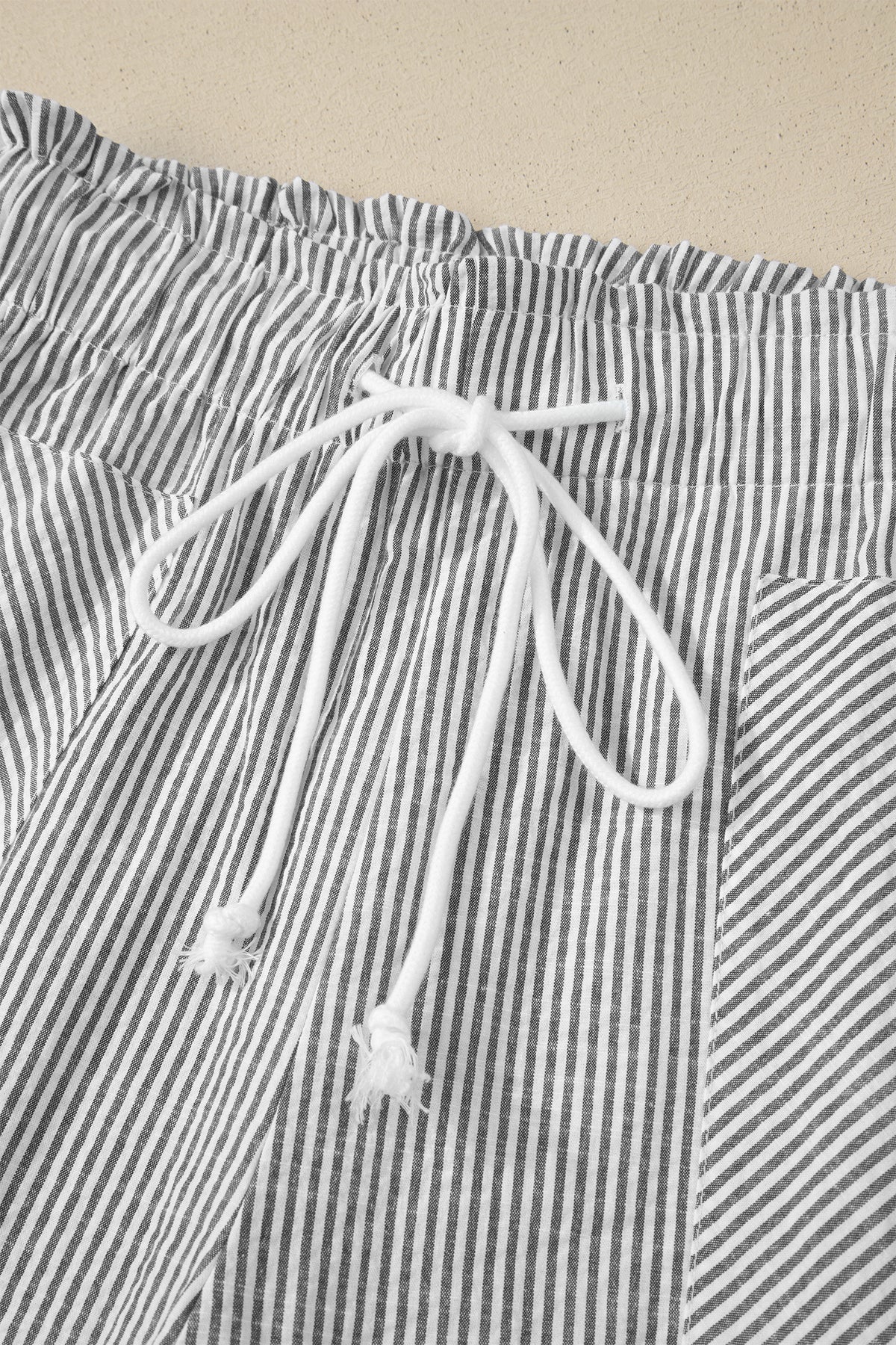 Gray Striped Casual (75% Cotton) Shorts w/Pockets
