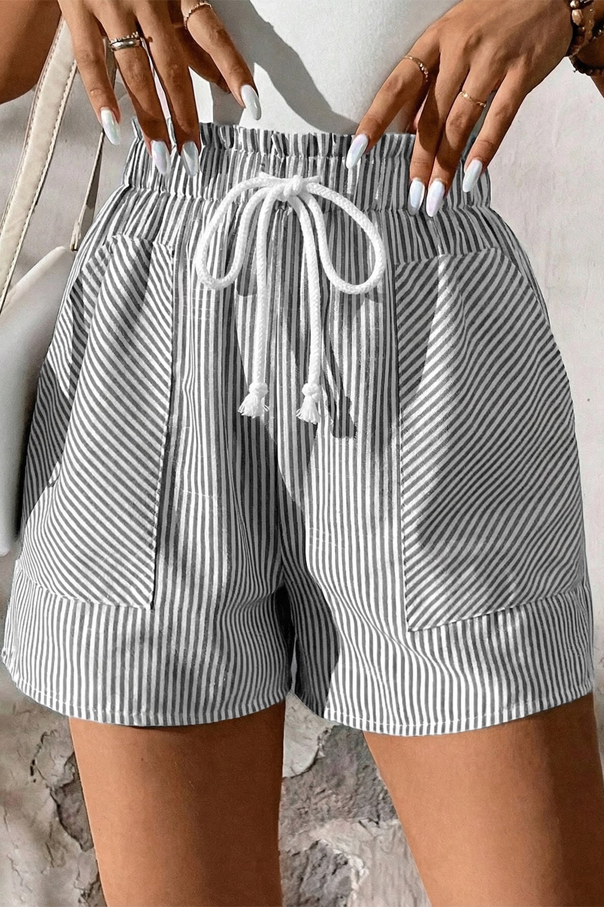Gray Striped Casual (75% Cotton) Shorts w/Pockets