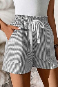 Gray Striped Casual (75% Cotton) Shorts w/Pockets