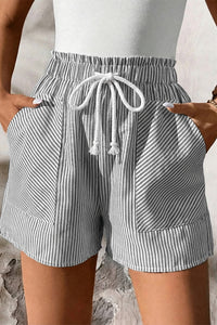 Gray Striped Casual (75% Cotton) Shorts w/Pockets