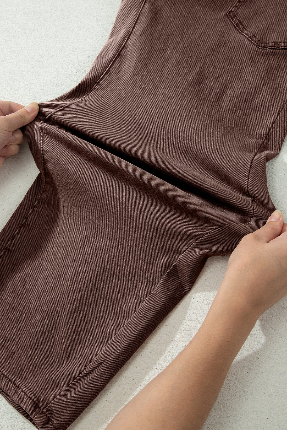 Midrise Relaxed Barrel (Coffee) w/Front Patch Pockets