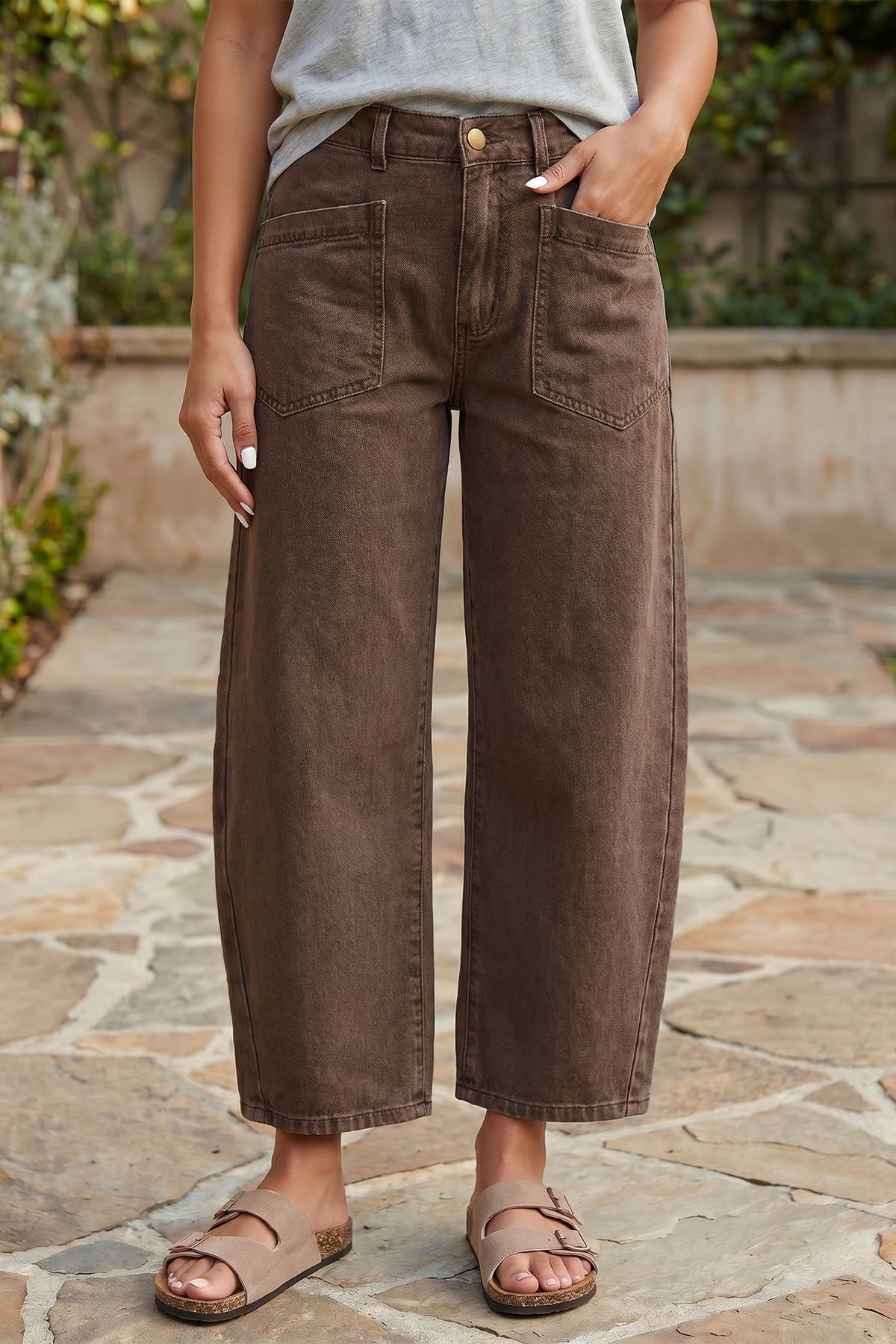 Midrise Relaxed Barrel (Coffee) w/Front Patch Pockets