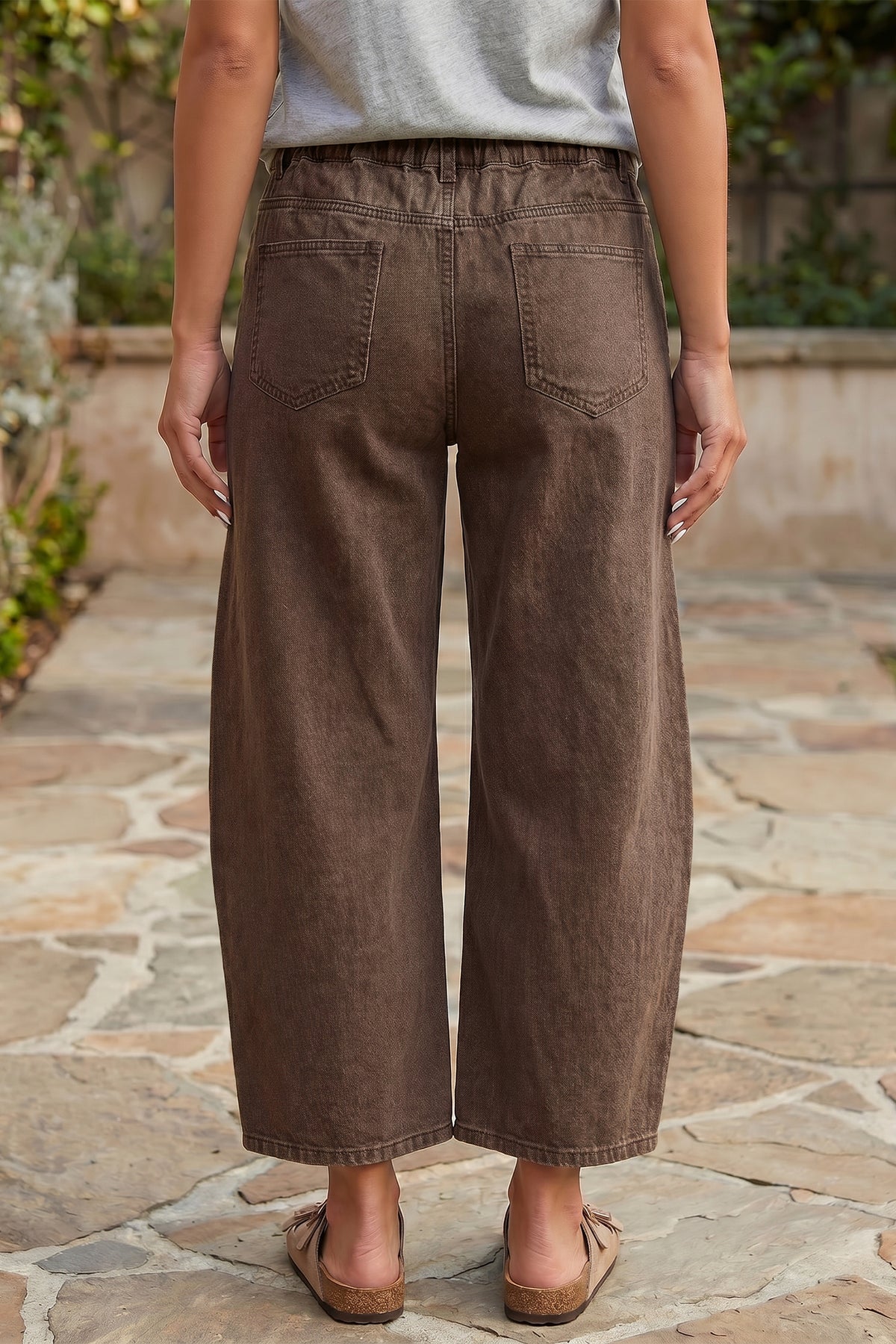 Midrise Relaxed Barrel (Coffee) w/Front Patch Pockets