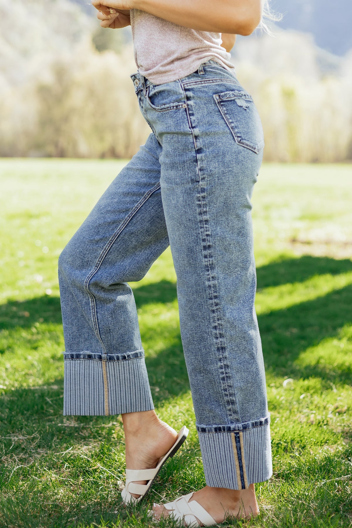 Vintage-Washed Straight Leg Loose-Fitting Distressed Jeans w/Striped Cuff