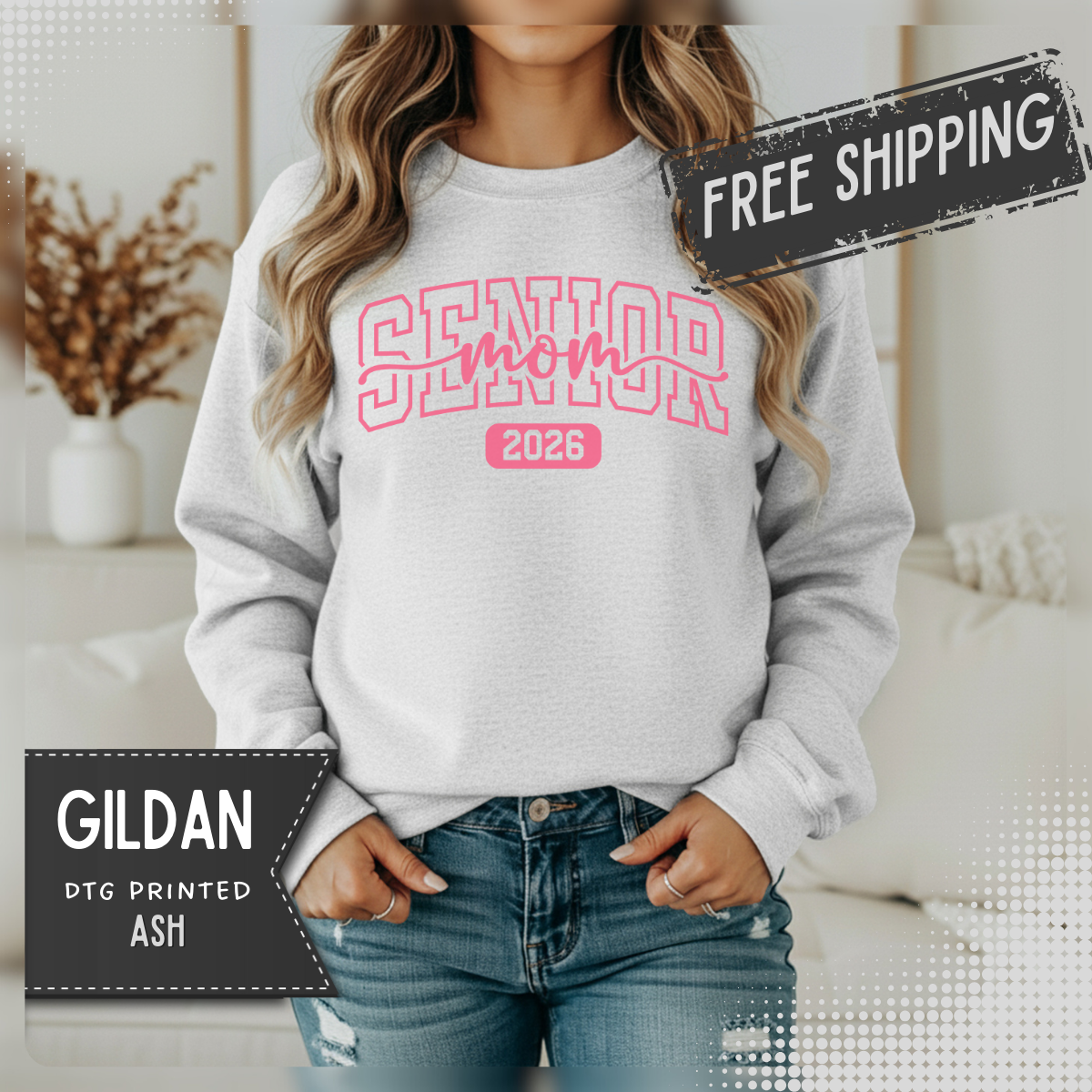 Senior Mom 2026 – Gildan Heavy Blend | Trendy Women’s Soft Sweatshirt. Direct to Garment. Printed & Shipped in the USA. Unisex Sizes.