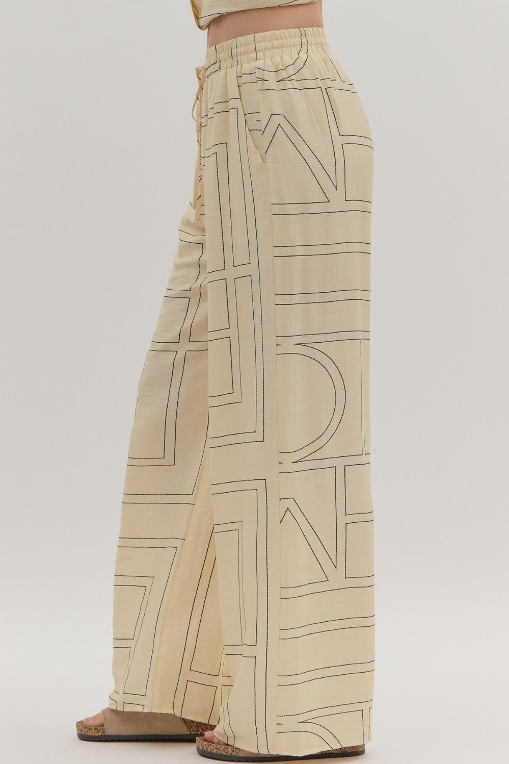 The Weekender - Abstract Pattern Wide Leg Pants