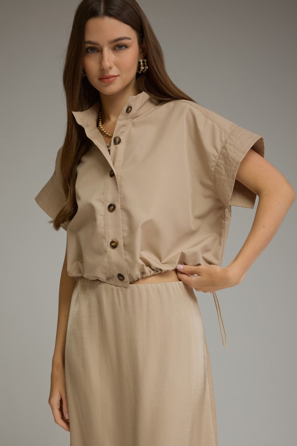 Matilyn (Beige) Short Sleeve Top w/Adjustable Cinched Hem